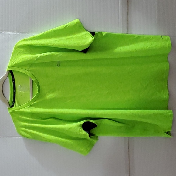 Three Champion Tops 2XL- C - Picture 5 of 7